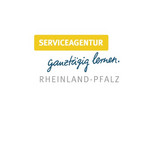 Grafik: Logo der Serviceagentur ganztägig lernen Rheinland-Pfalz. Die Wörter "SERVICEAGENTUR", "ganztägig lernen" und "RHEINLAND-PFALZ" in verschiedenen Schriftarten, -stilen und -größen untereinander, darüber hinaus keine illustrierenden Grafiken.